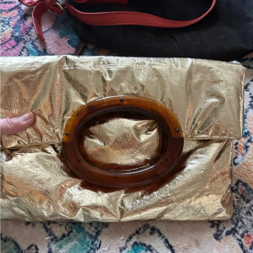 Vintage Lucite handles Chic Gold Clutch with Tortoise Shell lucite Detail - Picture 1 of 5